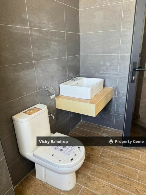 [FOR SALE] BELOW VALUE THE QUARTZ CONDO STUDIO UNIT