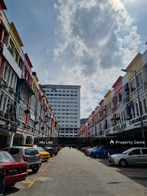 2nd Floor Shop Apartment @ Batu Caves Centerpoint, Taman Industri Bolton, Batu Caves-Ready 15/11