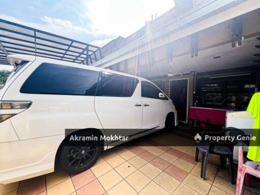 FREEHOLD, RENOVATED & PARTIALLY FURNISHED | 2 Storey House Taman Prima Saujana Kajang Selangor