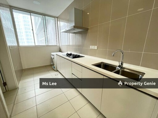 Pavilion Hilltop @ Mont Kiara- Level 21 with balcony-Sale below bank value Rm250k