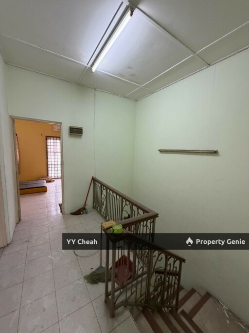 Menglembu 2 Storey House For Sale , Good Condition, BELOW VALUE, CAN FULL Loan