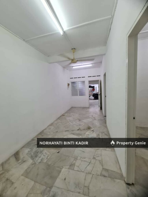 (RENOVATED) SINGLE STOREY TERRACE LORONG SERI MAHKOTA 34, BATU 12, JALAN GAMBANG