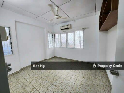 Taman Pelangi Semi-D Johor Bahru, Freehold 3780 Sqft