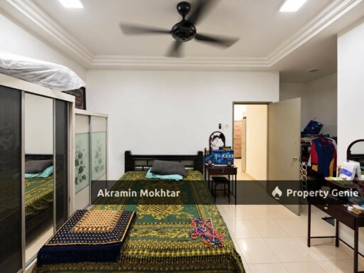Freehold, Facing Open & Renovated | 2.5 Storey Terrace Maya Height, Bandar Seri Alam, Masai, Johor Bharu
