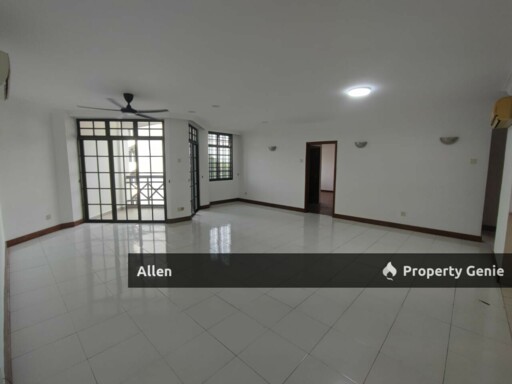 Rare Large Layout Condo For Sale 😍 3 Bedrooms • 2 Balconies • Freehold Title