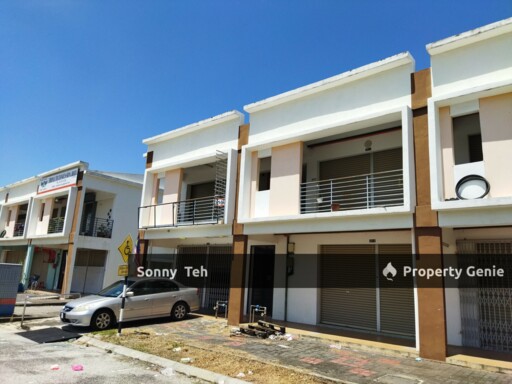Shop for sale (Ground Floor) at Bandar Parklands