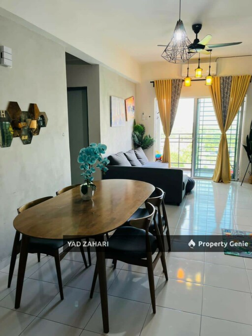 Pangsapuri Damai, Shah Alam | RM3350K - Below MV, Semi Furnished, Balcony Unblocking View & Facing Lake Sunset View