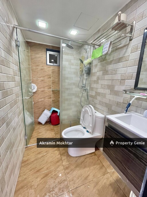 Fully Renovated | Apartment Desaminium Flora Seri Kembangan, Selangor