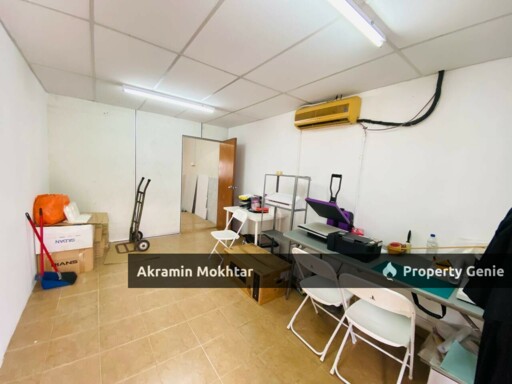 FREEHOLD | SINGLE STOREY SHOPLOT GARDEN AVENUE SEREMBAN 2