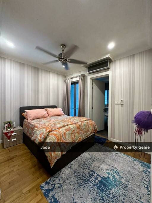 Pool View Seni Mont Kiara Freehold Condo with Private Lift