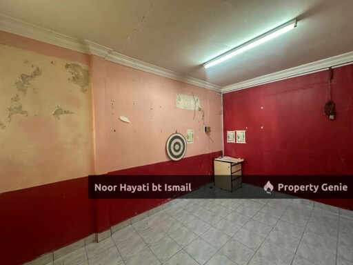 Shah Alam, Sect 19, 2sty House Corner for Sale RM830k