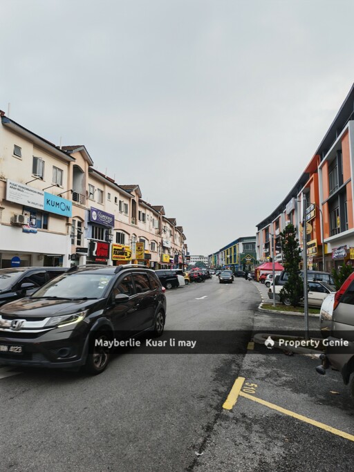 Avenue 3 Medan Puteri Ground Floor Rm6K For Rent