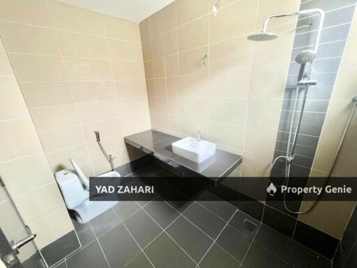 Taman Universiti, Bangi | Bungalow 7 Bedrooms | RM1.6M - Roof Solar Panel Ready, Nearby UKM and Strategic Location