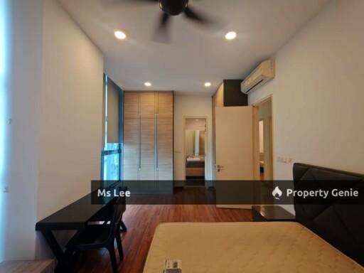 Mirage Residence @ KLCC-Near MRT, Level 10 with Balcony, Good for Investment