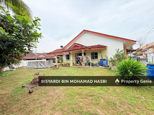 FREEHOLD 4,273SQ. FT Corner Lot Single Storey Warisan Puteri Seremban.