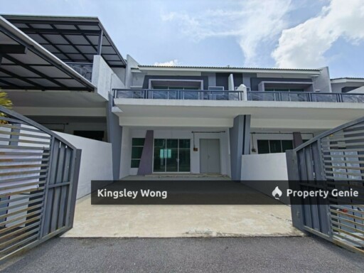 Lahat Sentosa Pengkalan Double Storey Terrace House Gated Guared  Semi D Layout