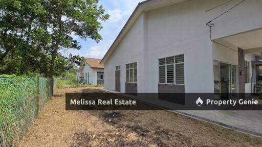 Jalan Gambang Semi-D Corner For Sale