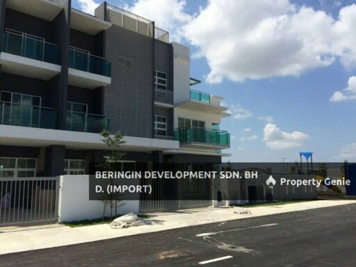 BERINGIN AVENUE
