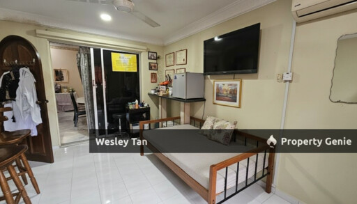 Single Storey SemiD Ayer Keroh Fully Extended 5rooms Extra Garden Area