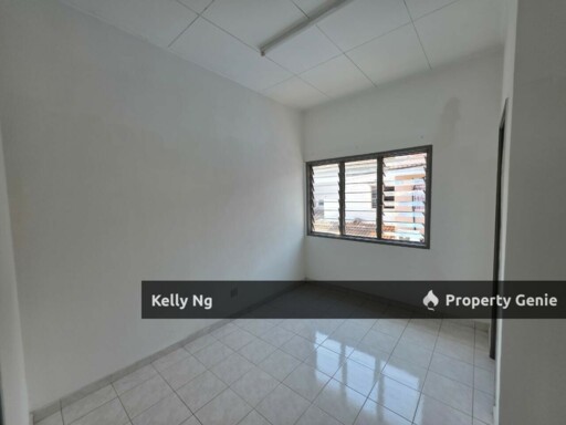 Double Sty House FACING NO HOUSE At Bandar Puteri Klang For Sale