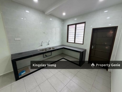 Fully Renovated Klebang Terrace House With 3 Bedrooms