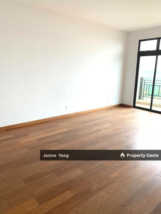 Laguna Heights Condominium @ Perling