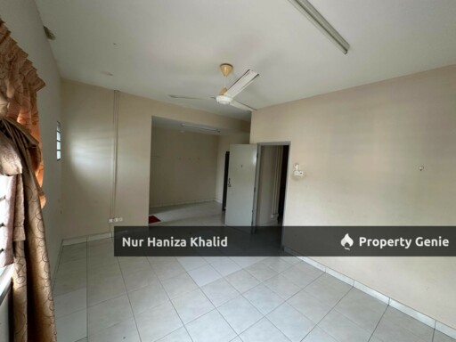 Double Storey Semi D Taman Tasik Semenyih