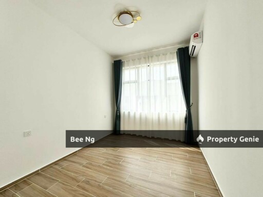 Taman Damansara Aliff @ Tampoi End Lot  Storey Terrace