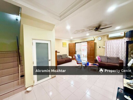 Freehold, End Lot, Renovated & Fully Furnished | Double Storey Taman Universiti Indah, Seri Kembangan