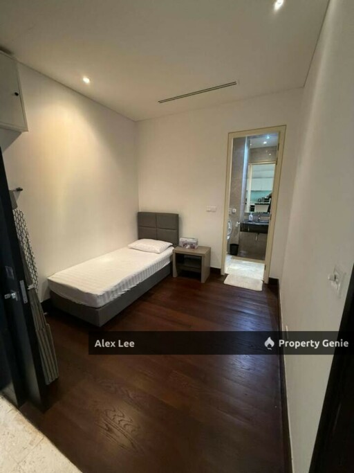 Banyan Tree Residences KLCC Ultra Luxury Condominium Next To Pavilion Kuala Lumpur Fully Furnished High Floor Unit With City View And Five Star Facilities