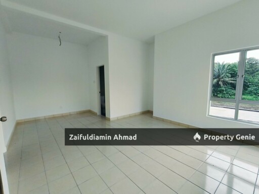 Freehold Semi-Detached in Taman Salak Mulia, Sepang