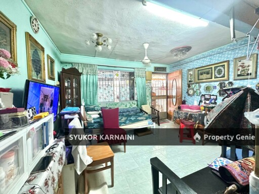 Rumah Teres Dua Tingkat, Jalan Bunga Tanjung, Taman Saraya Ampang