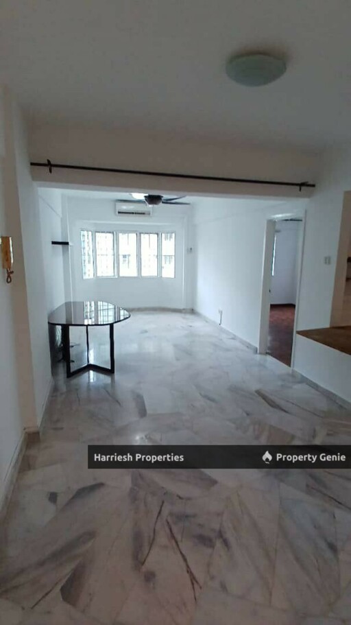 Corner Unit Unblock View, Newly Painted & Partially Renovated- Danau Idaman Condo Tmn Desa