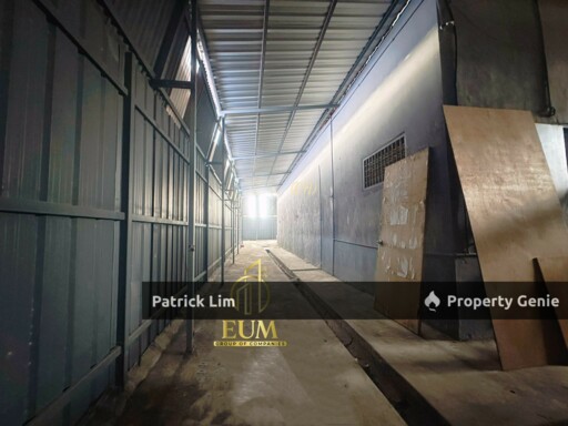 1.5-Storey Factory For Sale @ Taman Merdeka