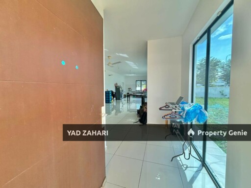 Huge Extra Land Corner Lot Double Storey Terrace House, Hijayu 2 Resort Homes, Bandar Sri Sendayan