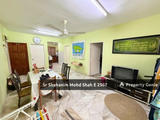 Flat PKNS Block 2 Seksyen 7, 40000 Shah Alam, Selangor