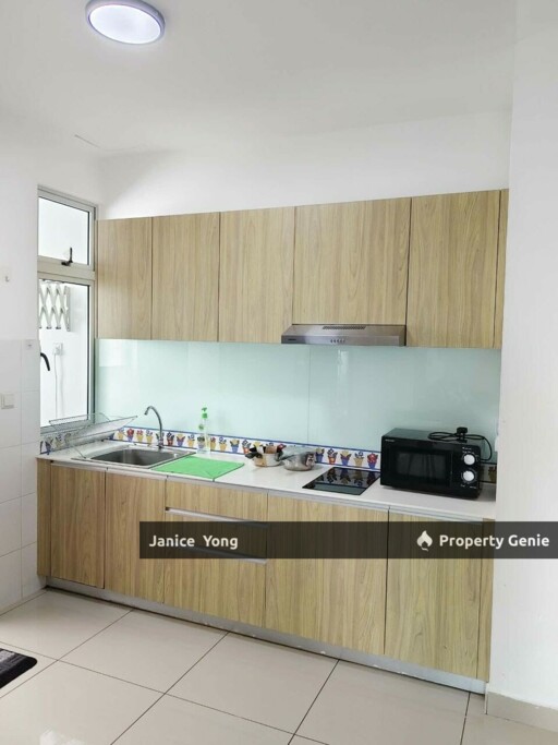 Meridin Bayvue Apartment