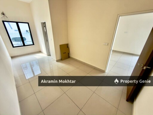 CORNER LOT 3 Storey Terrace Nassim Heights, Taman Ukay Bistari, Ampang Selangor