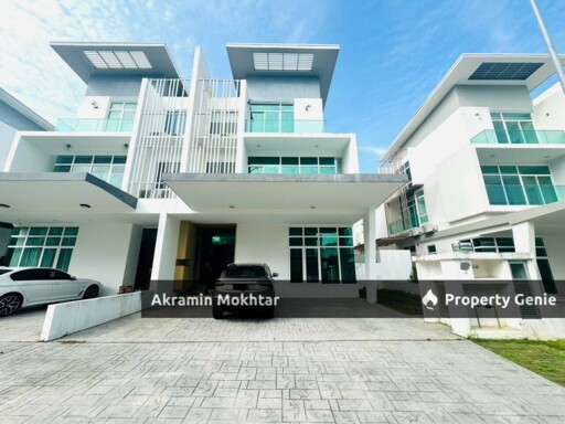 Freehold & Renovated | 3-STOREY SEMI-D CLOVER @ GARDEN RESIDENCE, CYBERJAYA.