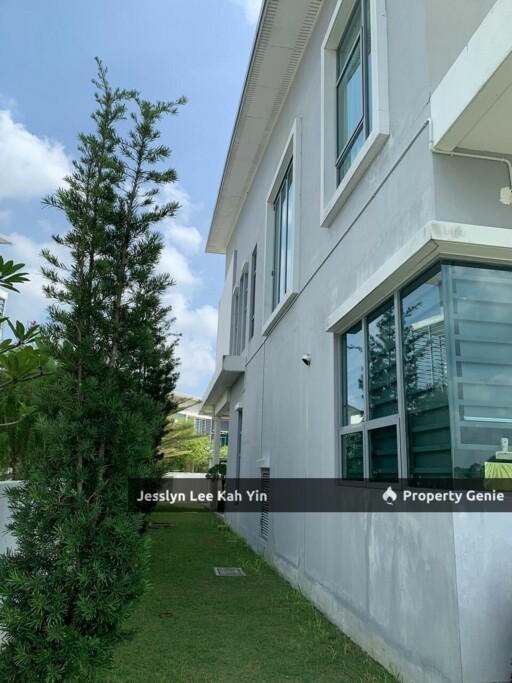 Frangipanni Villas, Kota Seriemas Nilai