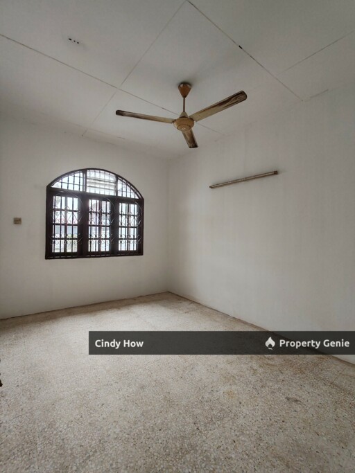 Taman Merdeka Corner Lot