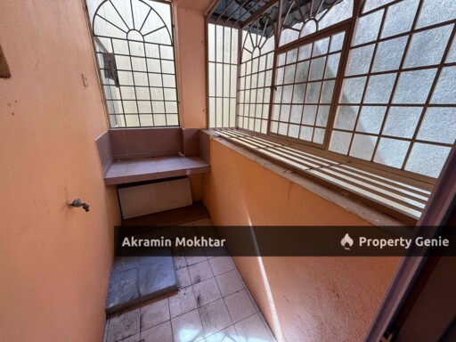 Freehold, Corner Umit & 1 Parking | Apartment Sri Ria, Taman Sepakat Indah, Kajang.