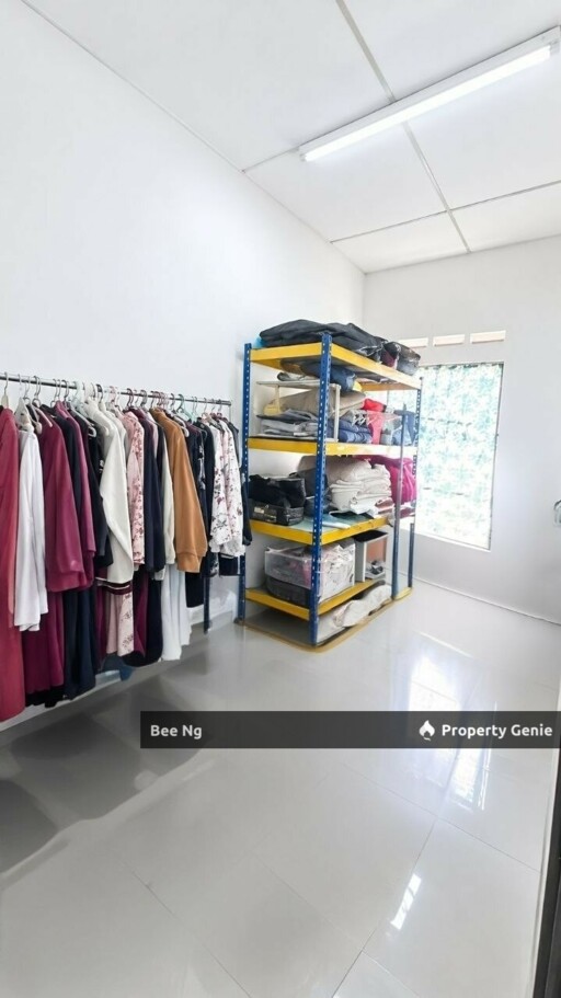 Taman Universiti / Jalan Penyiaran / Single Storey Terrace / Full Loan
