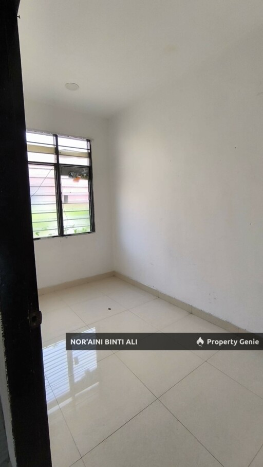 UTK DIJUAL TERES SETINGKAT INDERA MAHKOTA 2  (Lorong IM 2/18)