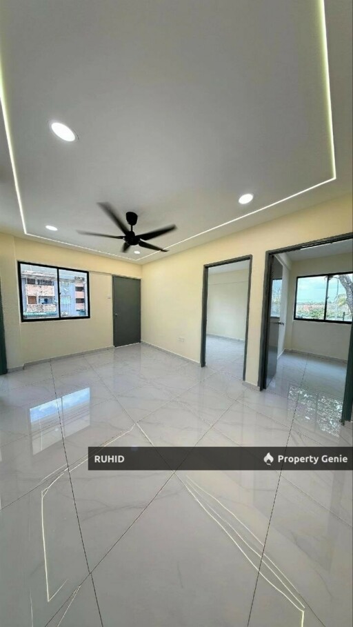 Level 1 Renovated Flat Geharu Taman Rinting Masai | 3 Bedrooms 2 Bathrooms | Freehold