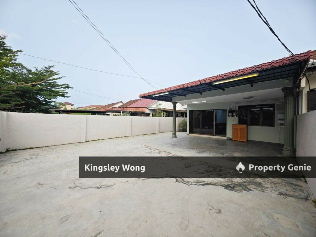 Pasir Puteh Ipoh 1.5 Storey Semi-D Fully Furnished Chinese Area For Rent