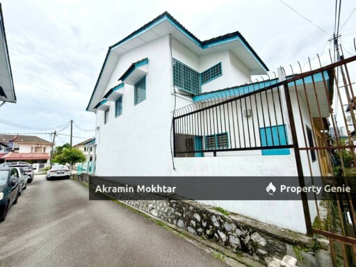 Freehold, End Lot & Renovated | Double Storey Bandar Puchong Jaya , Puchong