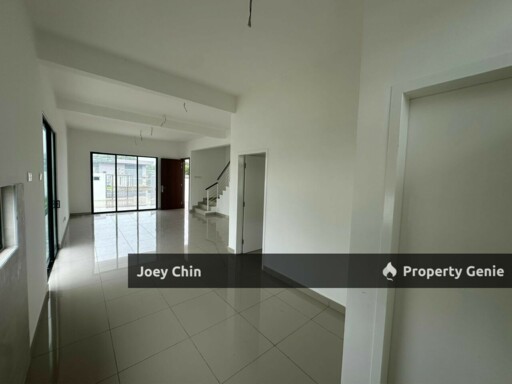 Adda Heights 2 Storey Corner Unit