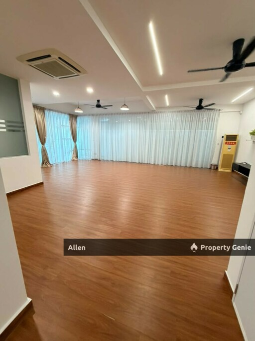 Taman Mount Austin, Tebrau