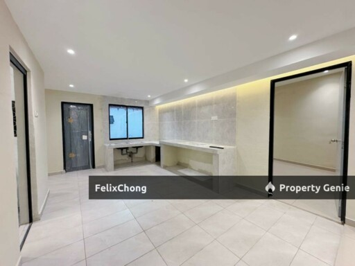 Desa Skudai 1 Sty Corner Lot,Jalan Harmoni,Skudai,Renovated,Extend